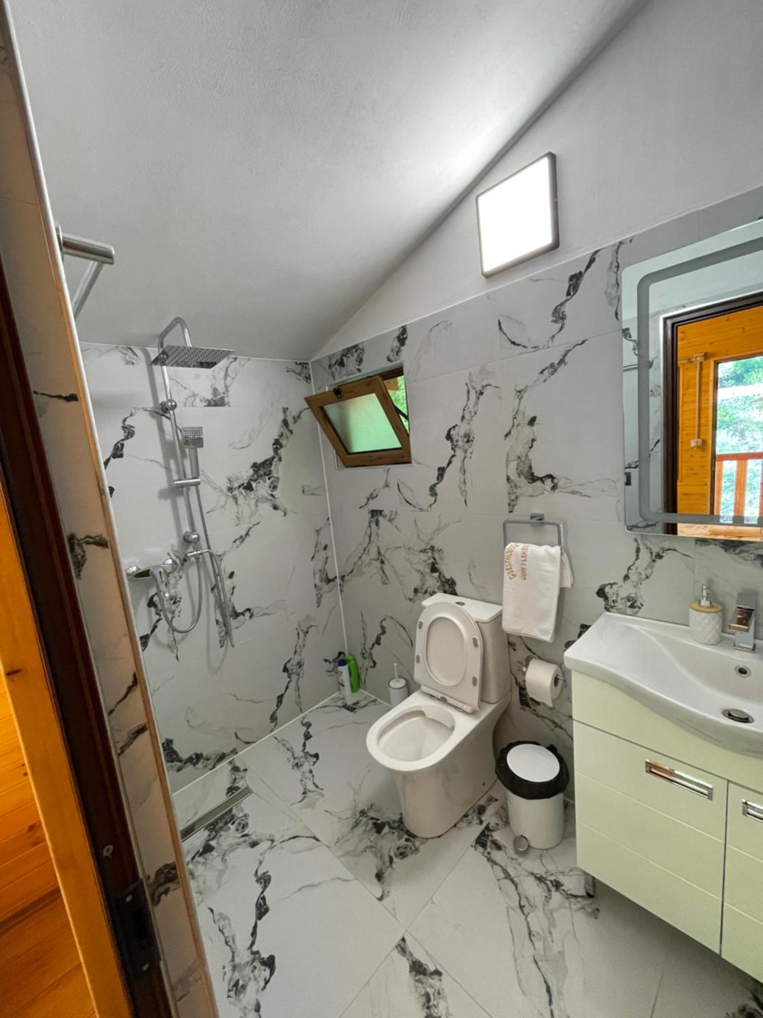 Guri I Lekes Guesthouse Moll' e Shoshit Eksteriør billede